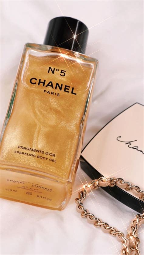 chanel glitter oil